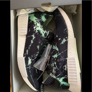 Adidas R1 PrimeKnit size 9.5